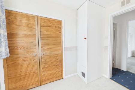 2 bedroom Detached house for sale in Meadow Avenue, Ulceby, North Lincolnshire, DN39