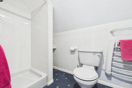 2 bedroom Detached house for sale in Meadow Avenue, Ulceby, North Lincolnshire, DN39