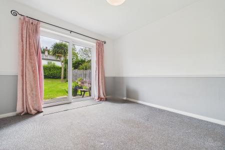 2 bedroom Detached house for sale in Meadow Avenue, Ulceby, North Lincolnshire, DN39