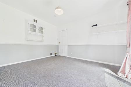 3 bedroom Detached house for sale in 4 Meadow Avenue, Ulceby, North Lincolnshire, DN39