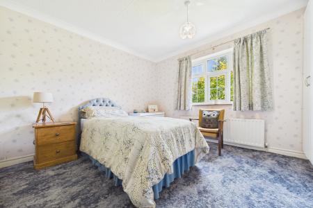 2 bedroom Detached bungalow for sale in Chapel Street, Goxhill, North Lincolnshire, DN19