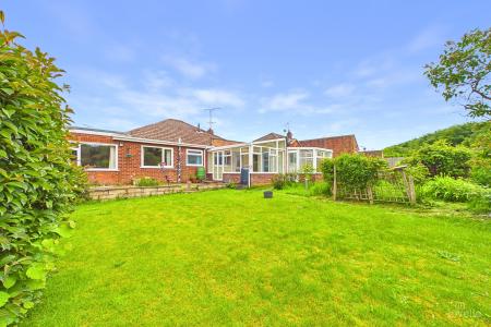 3 bedroom Detached bungalow for sale in Western Drive, Barton-upon-Humber, North Lincolnshire, DN18