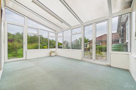 3 bedroom Detached bungalow for sale in Western Drive, Barton-upon-Humber, North Lincolnshire, DN18
