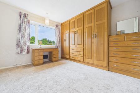 3 bedroom Detached bungalow for sale in Western Drive, Barton-upon-Humber, North Lincolnshire, DN18