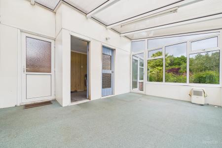 3 bedroom Detached bungalow for sale in Western Drive, Barton-upon-Humber, North Lincolnshire, DN18