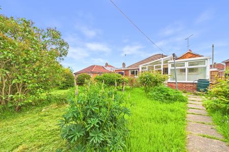 3 bedroom Detached bungalow for sale in Western Drive, Barton-upon-Humber, North Lincolnshire, DN18