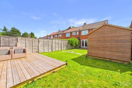 3 bedroom End of terrace house for sale in Millfields, Barton-upon-Humber, North Lincolnshire, DN18