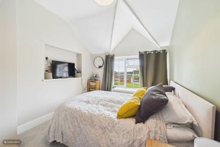 4 bedroom Semi-detached house for sale in Low Road, Worlaby, North Lincolnshire, DN20