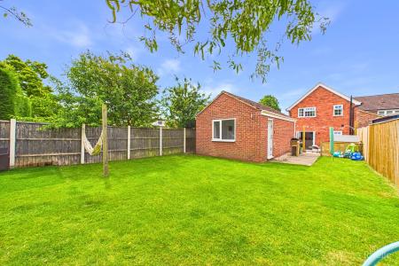 4 bedroom Semi-detached house for sale in Low Road, Worlaby, North Lincolnshire, DN20