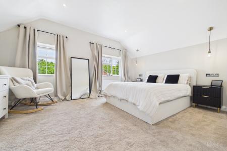 4 bedroom Semi-detached house for sale in Low Road, Worlaby, North Lincolnshire, DN20