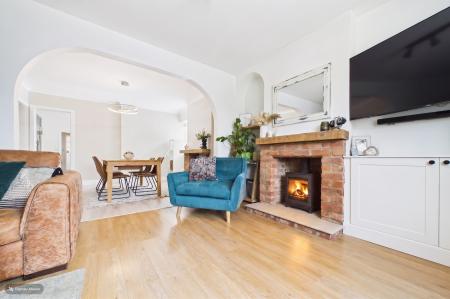 4 bedroom Semi-detached house for sale in Low Road, Worlaby, North Lincolnshire, DN20