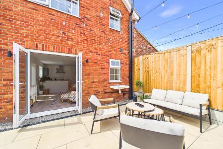 4 bedroom Semi-detached house for sale in Low Road, Worlaby, North Lincolnshire, DN20