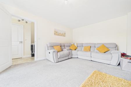 4 bedroom Detached house for sale in Graburn Way, Barton-upon-Humber, North Lincolnshire, DN18