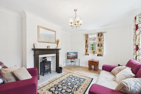3 bedroom Detached bungalow for sale in East Acridge, Barton-upon-Humber, North Lincolnshire, DN18