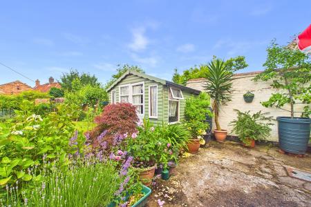 3 bedroom Terraced House for sale in Chapel Lane, Barton-upon-Humber, North Lincolnshire, DN18