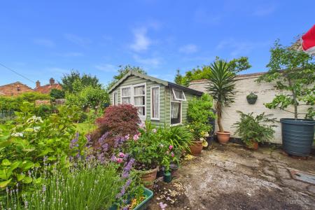 3 bedroom Terraced House for sale in Chapel Lane, Barton-upon-Humber, North Lincolnshire, DN18