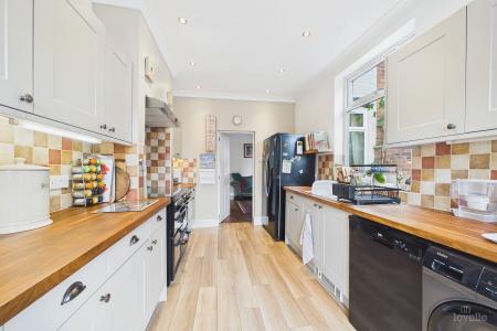 3 bedroom Terraced House for sale in Chapel Lane, Barton-upon-Humber, North Lincolnshire, DN18