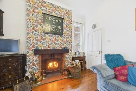 3 bedroom Terraced House for sale in Chapel Lane, Barton-upon-Humber, North Lincolnshire, DN18