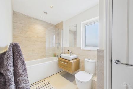 4 bedroom Detached house for sale in Jubilee Place, Barton-upon-Humber, North Lincolnshire, DN18