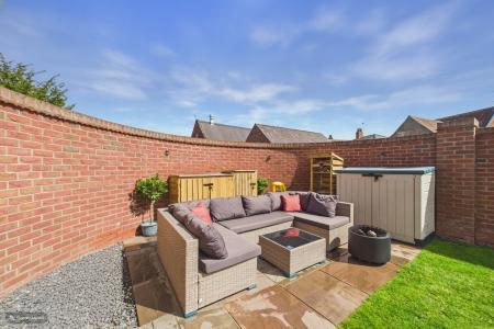 3 bedroom Semi-detached house for sale in Coach Well Gardens, Barton-upon-Humber, North Lincolnshire, DN18