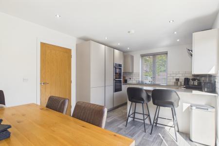 3 bedroom Semi-detached house for sale in Coach Well Gardens, Barton-upon-Humber, North Lincolnshire, DN18