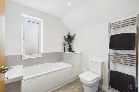 3 bedroom Semi-detached house for sale in Coach Well Gardens, Barton-upon-Humber, North Lincolnshire, DN18