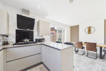 3 bedroom Semi-detached house for sale in Coach Well Gardens, Barton-upon-Humber, North Lincolnshire, DN18