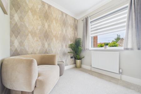 3 bedroom Detached bungalow for sale in Barton Street, Barrow-upon-Humber, North Lincolnshire, DN19