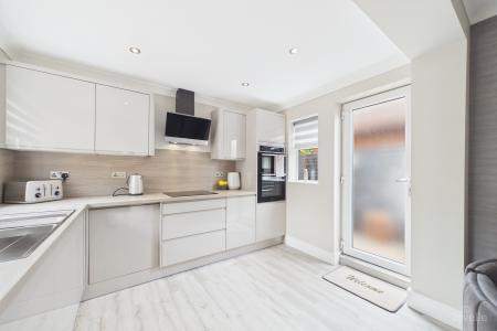 3 bedroom Detached bungalow for sale in Barton Street, Barrow-upon-Humber, North Lincolnshire, DN19