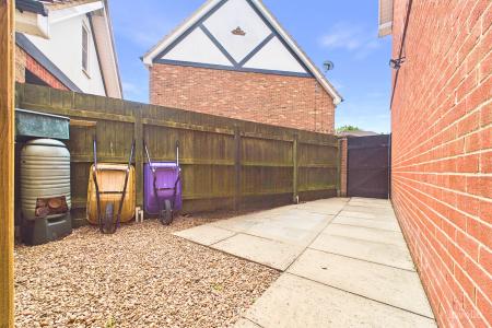 5 bedroom Detached house for sale in Abbey Rise, Barrow-upon-Humber, North Lincolnshire, DN19