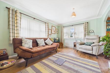 2 bedroom Park home for sale in Barton Broads Park, Barton-upon-Humber, North Lincolnshire, DN18