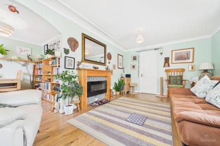 2 bedroom Park home for sale in Barton Broads Park, Barton-upon-Humber, North Lincolnshire, DN18