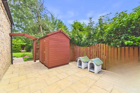5 bedroom Detached house for sale in Chapter House - Middlegate Mews, Melton Ross, North Lincolnshire, DN38