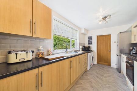 4 bedroom Detached house for sale in Townside, East Halton, North Lincolnshire, DN40