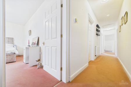 2 bedroom Detached bungalow for sale in Finchley Close, Barton-upon-Humber, North Lincolnshire, DN18