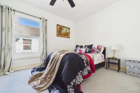 3 bedroom Terraced House for sale in Myrtle Avenue, Wellsted Street, Kingston upon Hull, East Riding of Yorkshire, HU3