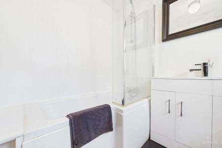 3 bedroom Terraced House for sale in Myrtle Avenue, Wellsted Street, Kingston upon Hull, East Riding of Yorkshire, HU3