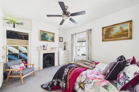 3 bedroom Terraced House for sale in Myrtle Avenue, Wellsted Street, Kingston upon Hull, East Riding of Yorkshire, HU3