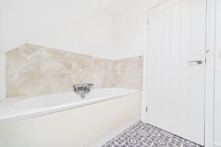 4 bedroom Detached house for sale in The Close, Goxhill, North Lincolnshire, DN19