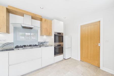 4 bedroom Detached house for sale in Franklin Way, Barrow-Upon-Humber, DN19