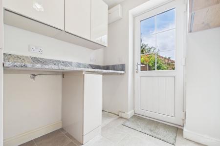 4 bedroom Detached house for sale in Franklin Way, Barrow-Upon-Humber, DN19