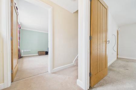 4 bedroom Detached house for sale in Franklin Way, Barrow-Upon-Humber, DN19