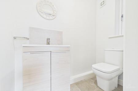4 bedroom Detached house for sale in Franklin Way, Barrow-Upon-Humber, DN19