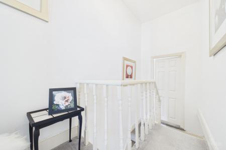 3 bedroom Terraced House for sale in 4 Myrtle Avenue Wellsted Street Kingston Upon Hull East Riding of Yorkshire HU3 3BB