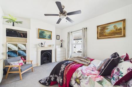 3 bedroom Terraced House for sale in 4 Myrtle Avenue Wellsted Street Kingston Upon Hull East Riding of Yorkshire HU3 3BB