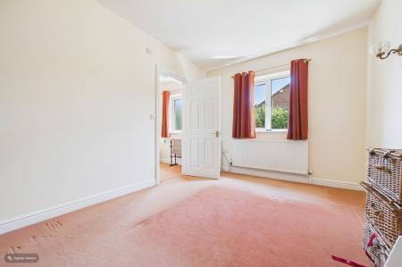 2 bedroom Detached bungalow for sale in Finchley Close, Barton-Upon-Humber, DN18