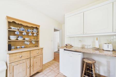 2 bedroom Detached bungalow for sale in Finchley Close, Barton-Upon-Humber, DN18