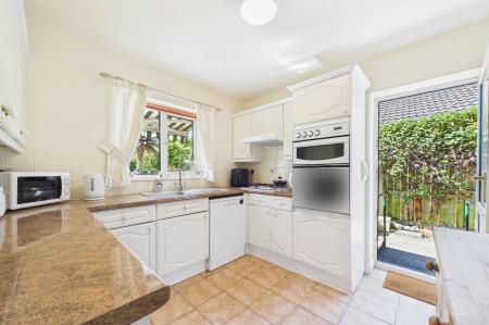 2 bedroom Detached bungalow for sale in Finchley Close, Barton-Upon-Humber, DN18