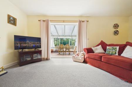2 bedroom Detached bungalow for sale in Finchley Close, Barton-Upon-Humber, DN18