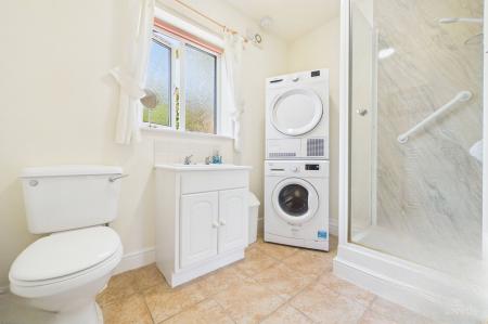 2 bedroom Detached bungalow for sale in Finchley Close, Barton-Upon-Humber, DN18